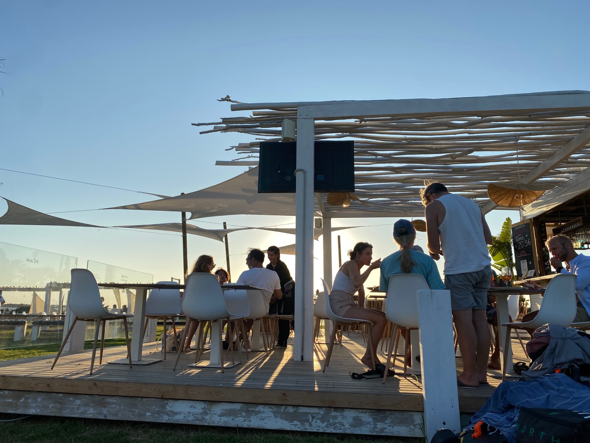 c484d300-9346-4b16-8699-dc97c2d581ff